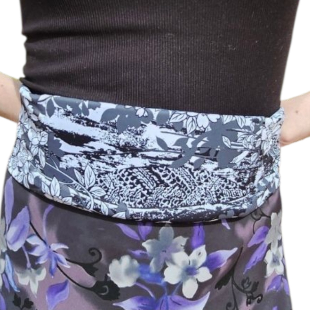 BANDI Running Waist Belt/ Modern Fanny Pack - Picture 2 of 12